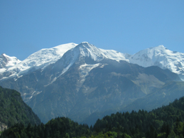 Por Galle para el National geographic. Atrs el Mont Blanc, el ms alto de Europa... con un glaciar-de bossons- precioso!
